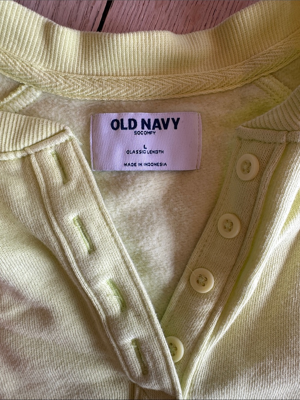 Old Navy Light Yellow Crewneck Sweater - Picture 2 of 4